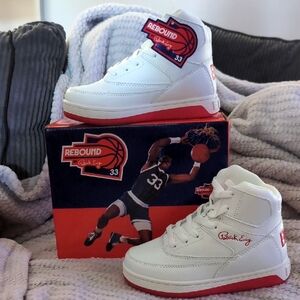 Rebound Kids White and Red Sneakers